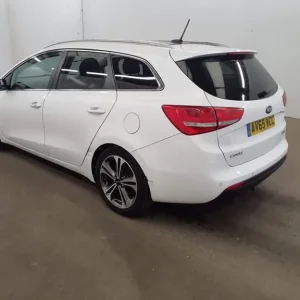 2015 Kia Ceed 4 Tech Edition Estate, 1.6 Turbo Diesel, Manual, Euro 6 - Image 4