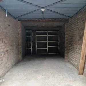 Garage in Saintfield, Newry - Image 2