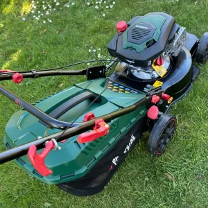 17" 150cc petrol lawnmower with mulch or bag option - Image 3