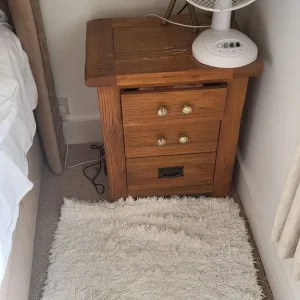 Solid oak wardrobes and chest of drawers - Image 3