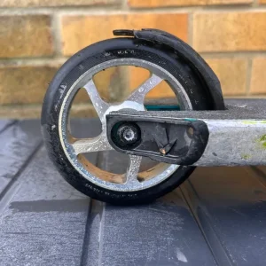 Blunt scooter and core helmet - Image 4