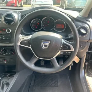2019 Dacia Sandero Stepway 5-door hatchback - Image 6