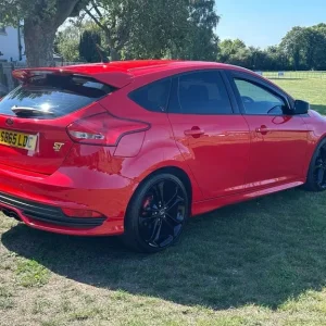 2015 Ford Focus ST 2.0 Petrol Manual 5-door Red - Image 5