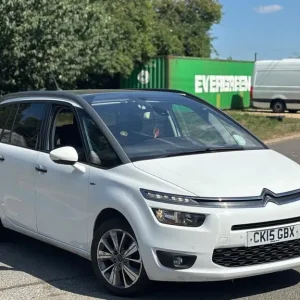 2015 Citroen Grand C4 Picasso 1.6 e-HDi 115 Exclusive+ 5dr MPV - Image 7