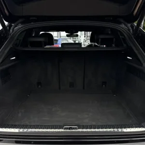 2022 Audi Q8 Black Edition 55 TFSI quattro 340 PS tiptronic hatchback - Image 7