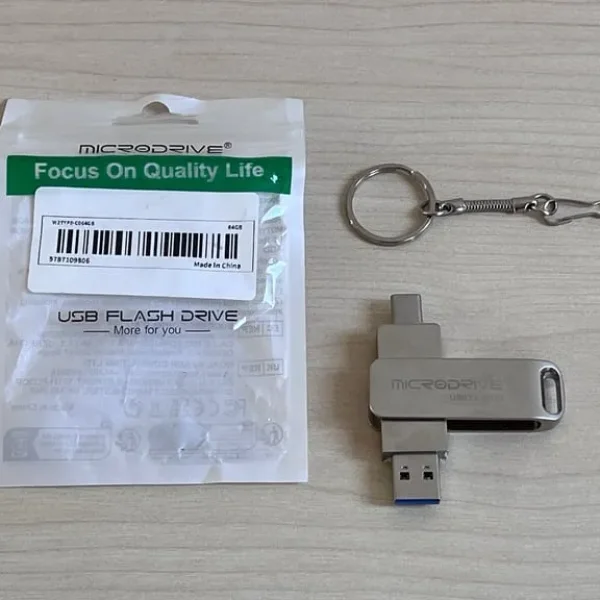 USB to USB-C 64GB Flash Drive