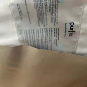 Purflo baby bed - hardly used - Image 3