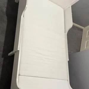 IKEA Children’s Extendable Bed (Mattress not included)