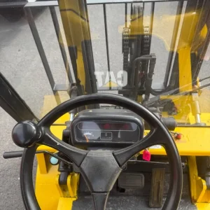 Caterpillar 2.5 Ton Forklift - Image 8