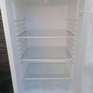 Bush Frost-Free Fridge Freezer 50/50 Capacity Gloss White - Image 4