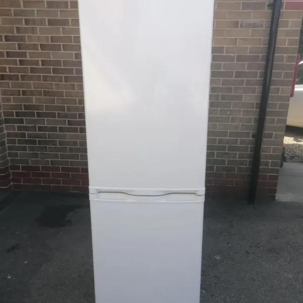 Bush Frost-Free Fridge Freezer 50/50 Capacity Gloss White