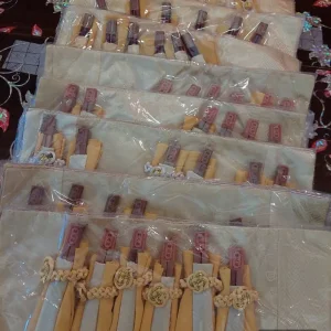 Set of 6 Chinese Chopstick And Table Mat