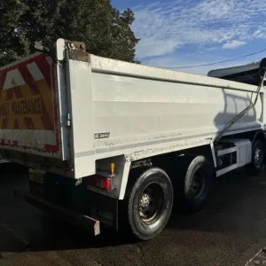 2016 MERCEDES AROCS 3240 8X4 TIPPER - Image 3