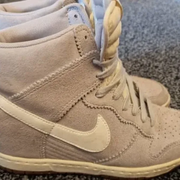 Nike Wedge Dunk Trainer size 6
