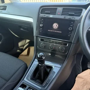 2019 Volkswagen Golf 1.0 TSI S Hatchback - Image 4