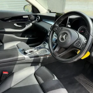 2016 Mercedes C-Class Estate C200 2.0L Auto Executive with 18" Alloys - Image 6