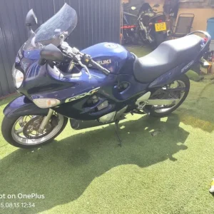 Suzuki GSXF 750 - Image 2