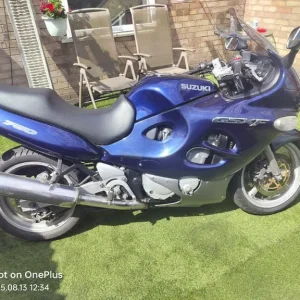 Suzuki GSXF 750