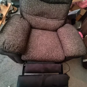 Electric Recliner Chair - Image 2