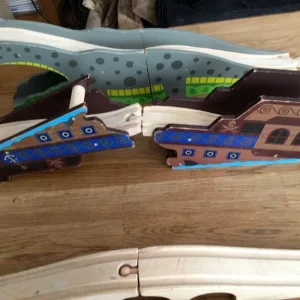 Wooden Track Pieces with Different Ends - Image 4