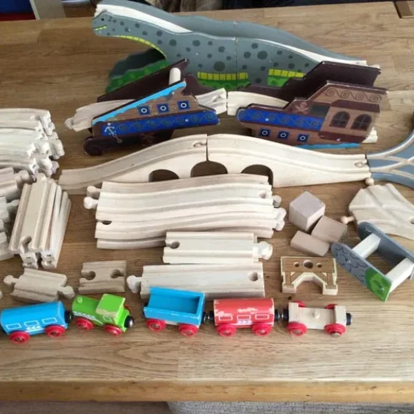 Wooden Track Pieces with Different Ends