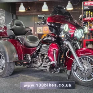 2015 Harley-Davidson FLHTCUTG Triglide 1690cc Two Tone Red Metallic