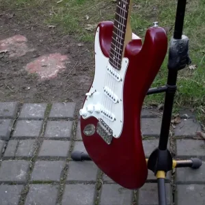 Fender Highway Strat, left-handed, rosewood fingerboard - Image 3