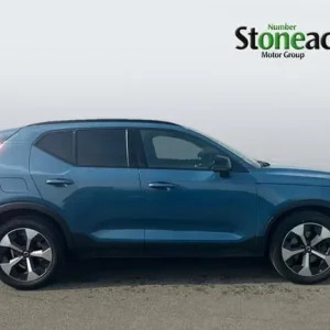 2024 Volvo XC40 Ultra Dark B3 Estate Hybrid - Image 3