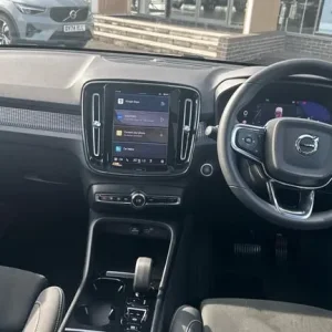 2024 Volvo XC40 Ultra Dark B3 Estate Hybrid - Image 5