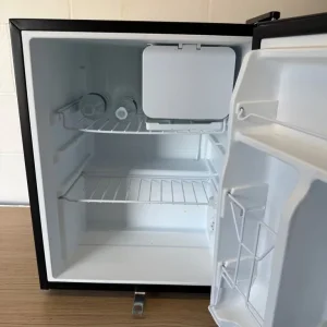 Subcold Eco75 Table Top Fridge - Black - Image 4