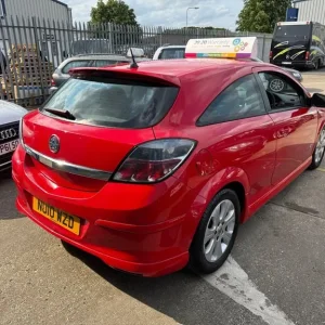 2010 Vauxhall Astra 1.4i 16V Sport 3 Door Hatchback - Image 5