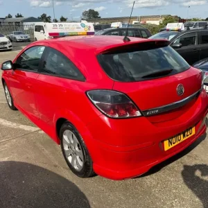 2010 Vauxhall Astra 1.4i 16V Sport 3 Door Hatchback - Image 6