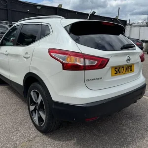 2017 Nissan Qashqai 1.5 dCi N-Connecta 2WD SUV - Image 6