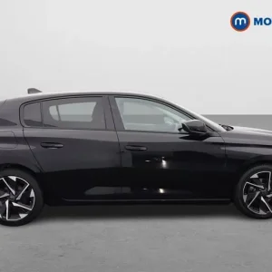 2022 Peugeot 308 1.2 PureTech Allure Premium 5-door Hatchback - Image 8