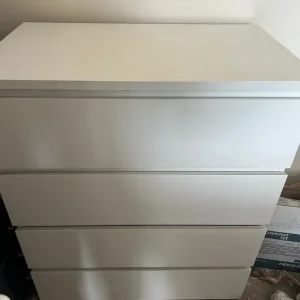 White 4-drawer chest