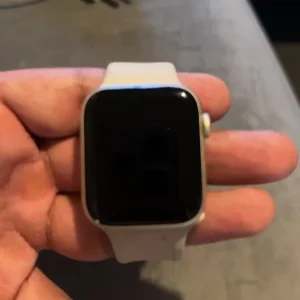 Apple Watch SE 2024