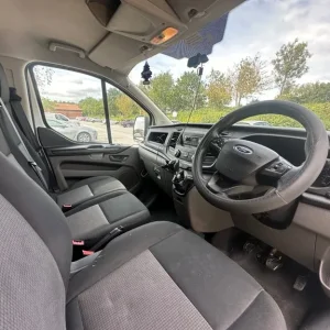 Ford Transit Custom 300 2.0 Ecoblue 2019 Manual - Image 8