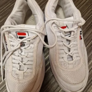 Fila Disrupter 11 trainers 5.5 - Image 2