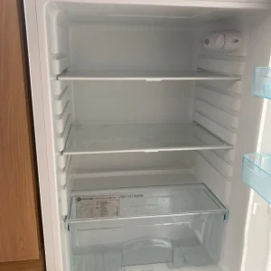 White fridge, clean and working - Image 2