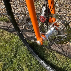 Genesis Day One Alfine 8 gravel bike - Image 3