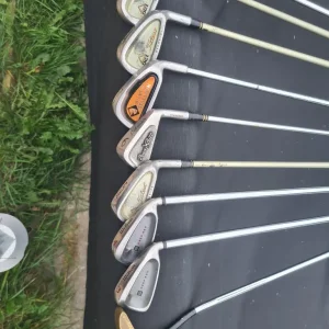 Golf set with Titleist, Wilson, and Black Knight clubs - Image 7