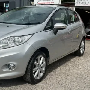 2010 Ford Fiesta 1.25 Zetec 5-door hatchback petrol manual - Image 8