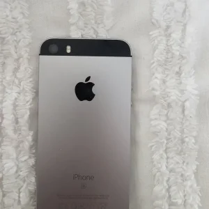 Apple iPhone SE 32GB Space Grey (1st Gen) MP822B/A - Unlocked - Image 8