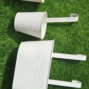 Plant pots & solar lights bundle - Image 4