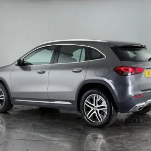 2021 Mercedes-Benz GLA 2.0d Sport 5-door Hatchback - Image 4