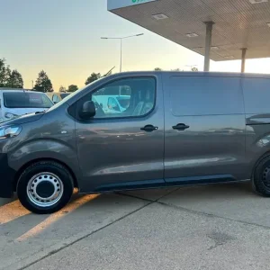 2020 Citroen Dispatch 1.5 BlueHDi Panel Van - Image 5