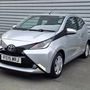 2015 Toyota AYGO 1.0 VVT-i x-pression Euro 5 5-door hatchback petrol manual - Image 8