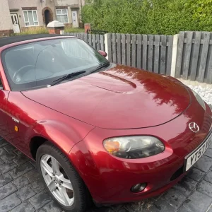 Mazda MX5 1.8 petrol manual five-speed rear wheel drive - Image 3