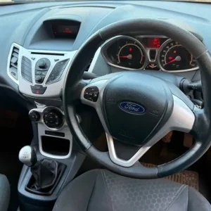 2009 Ford Fiesta 1.25 Zetec 5-door hatchback petrol manual - Image 7