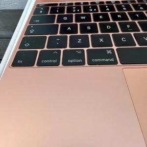 MacBook 10 12" M3 256GB 2017 Boxed - Image 8